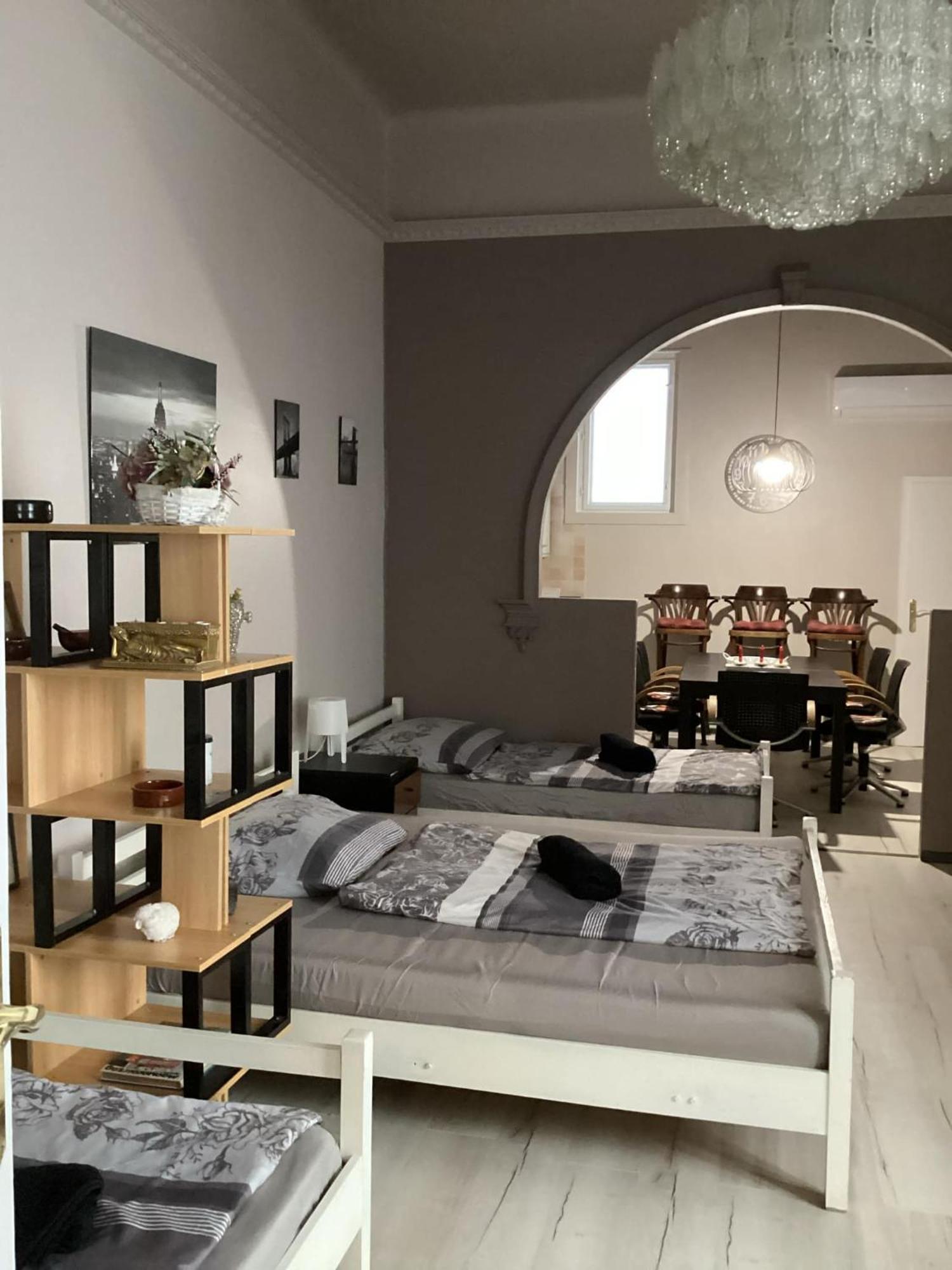 Central Apartments Of Budapest Room photo